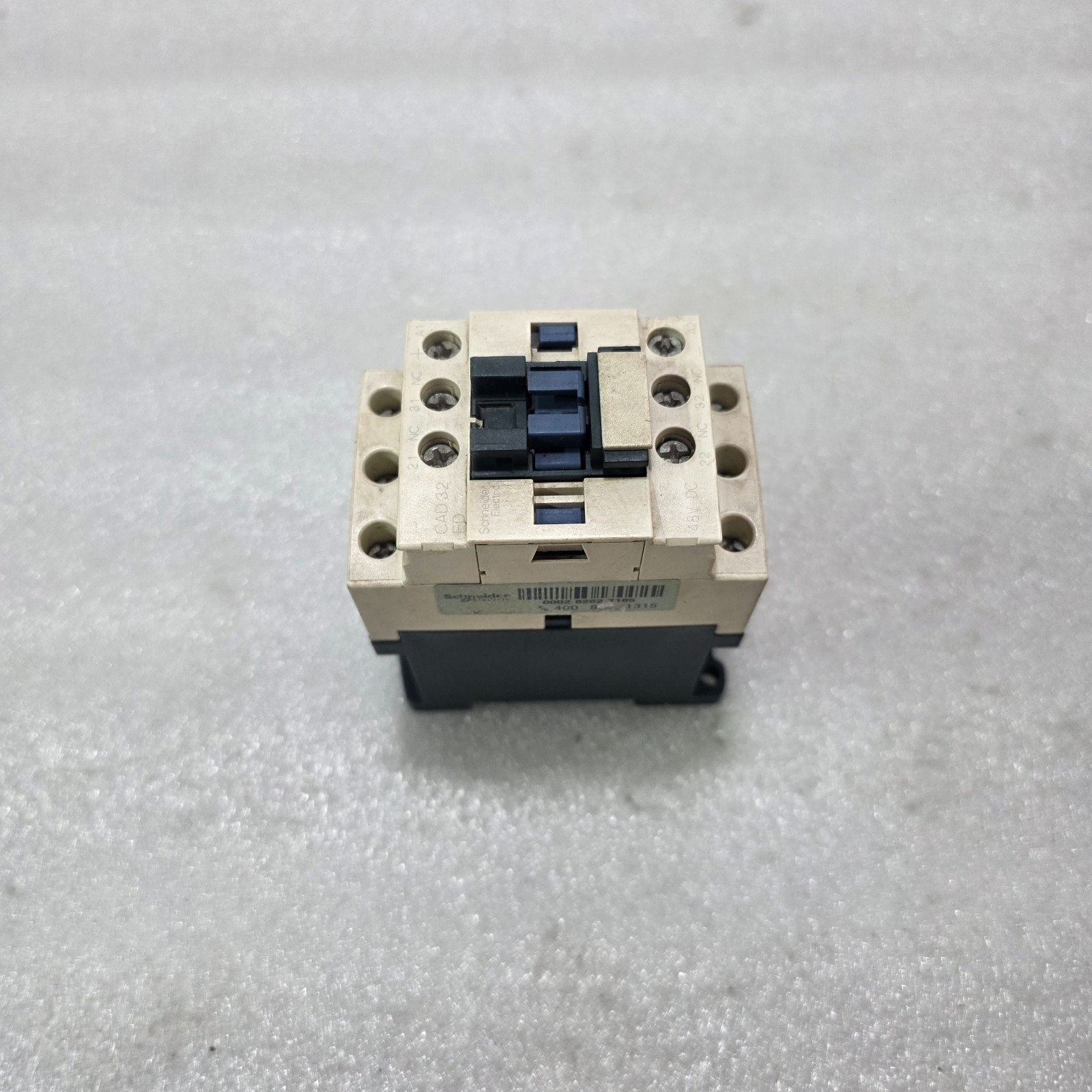 S ELECTRIC CAD32ED CONTROL RELAY 48V DC 3NO+2NC 690V WITH LAD4TSDL SUPPRESSOR - Image 2