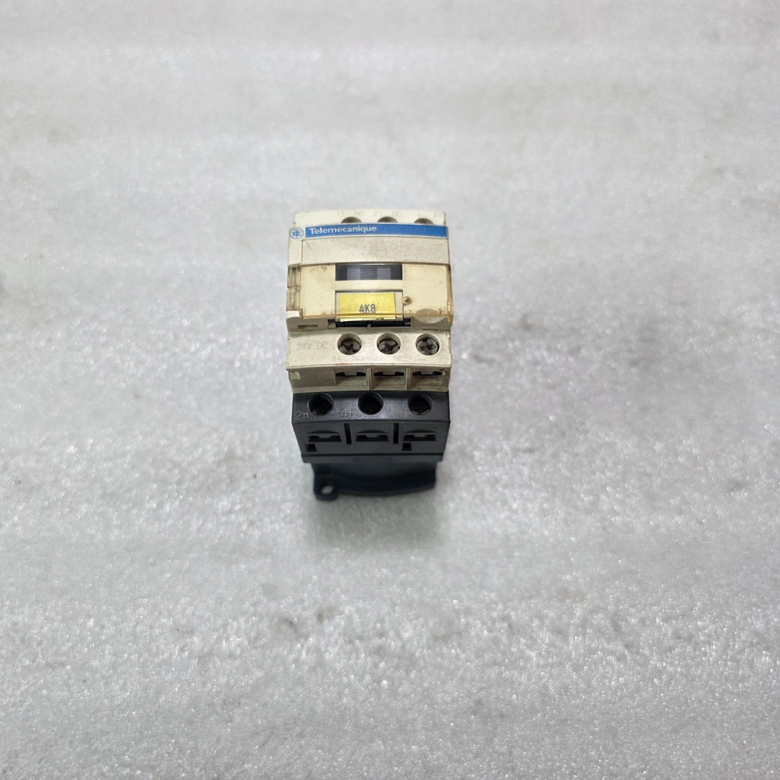 TELEMECANIQUE LC1D09BD CONTACTOR 24V DC COIL 25A 3P 1NO+1NC WITH LAD4TBDL SUPPRE