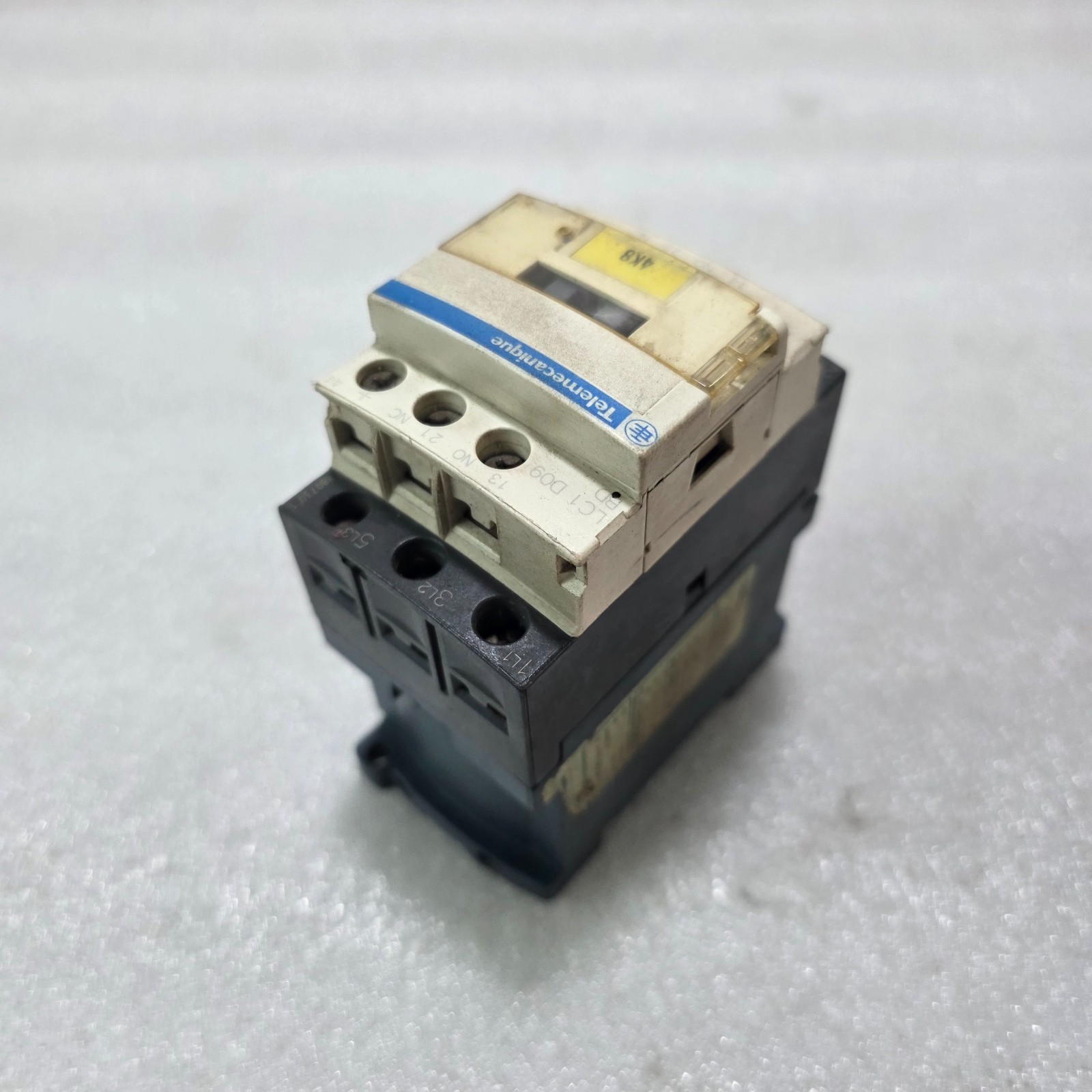 TELEMECANIQUE LC1D09BD CONTACTOR 24V DC COIL 25A 3P 1NO+1NC WITH LAD4TBDL SUPPRE - Image 3