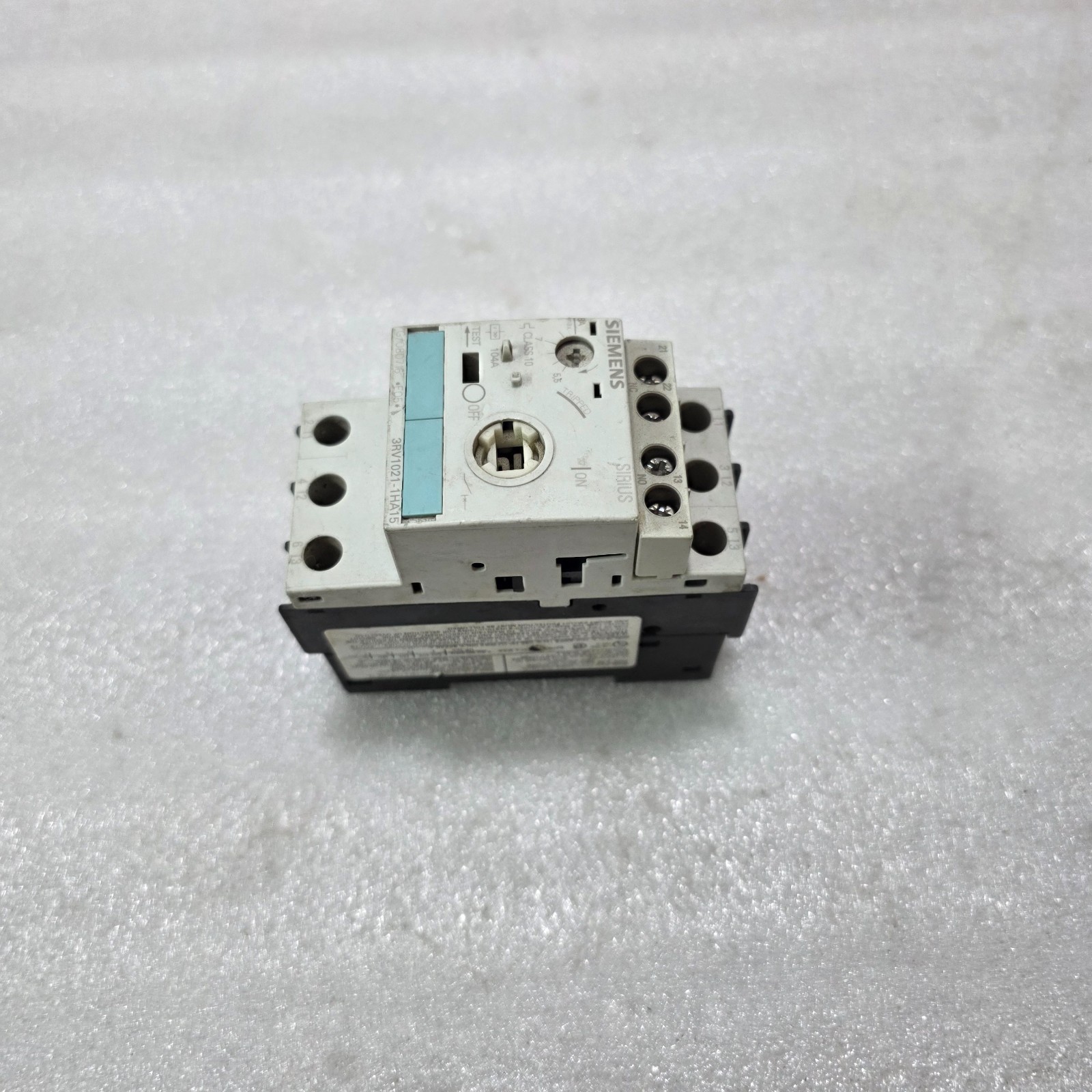 SIEMENS 3RV1021-1HA15 MOTOR PROTECTION CIRCUIT BREAKER 3 POLE CLASS 10 5.5-8A - Image 2