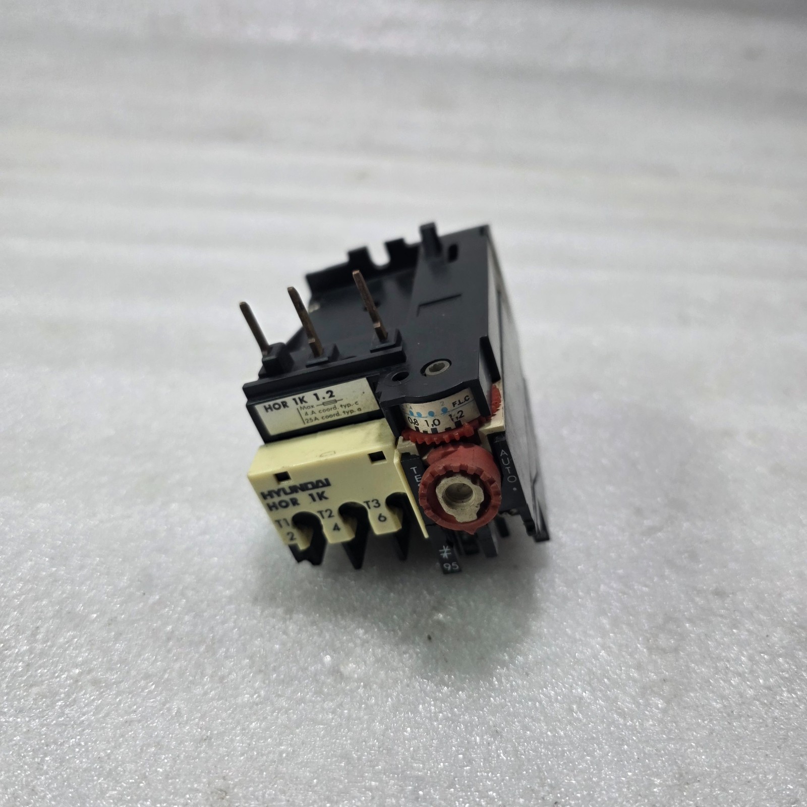 HYUNDAI HOR 1K 1.2 THERMAL OVERLOAD RELAY 3 POLE 0.8-1.2A (FLC DIAL) - Image 4
