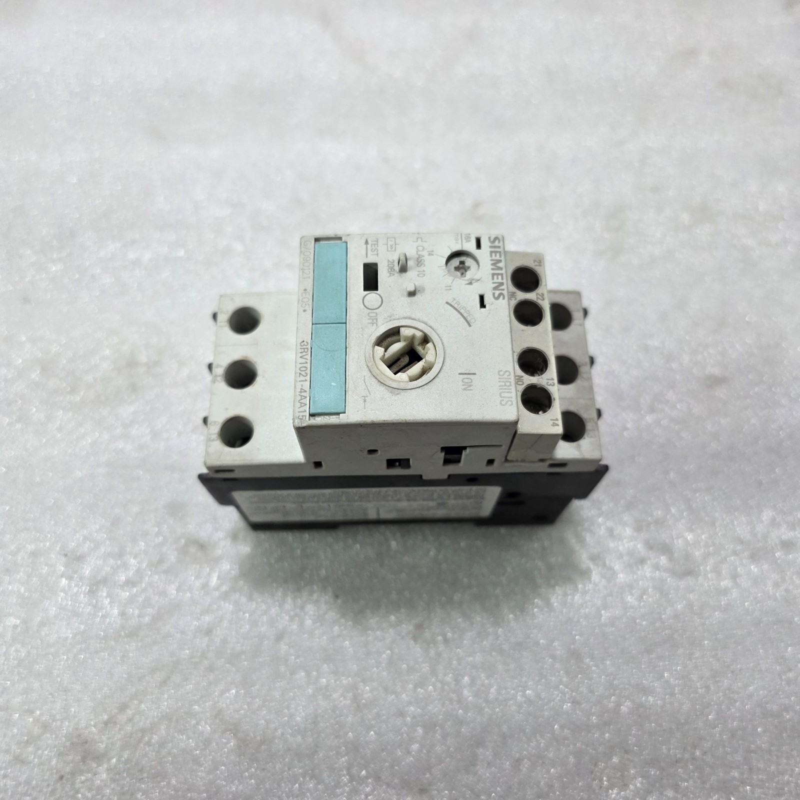 SIEMENS 3RV1021-4AA15 MOTOR PROTECTION CIRCUIT BREAKER 3 POLE CLASS 10 11-16A - Image 2