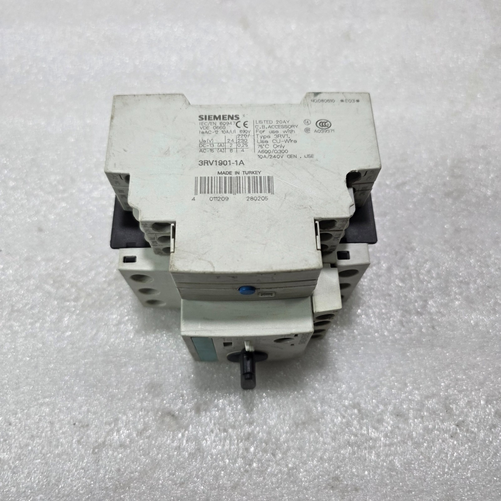 SIEMENS 3RV1021-4AA15 MOTOR PROTECTION CIRCUIT BREAKER 11-16A 3 POLE CLASS 10 WI - Image 3