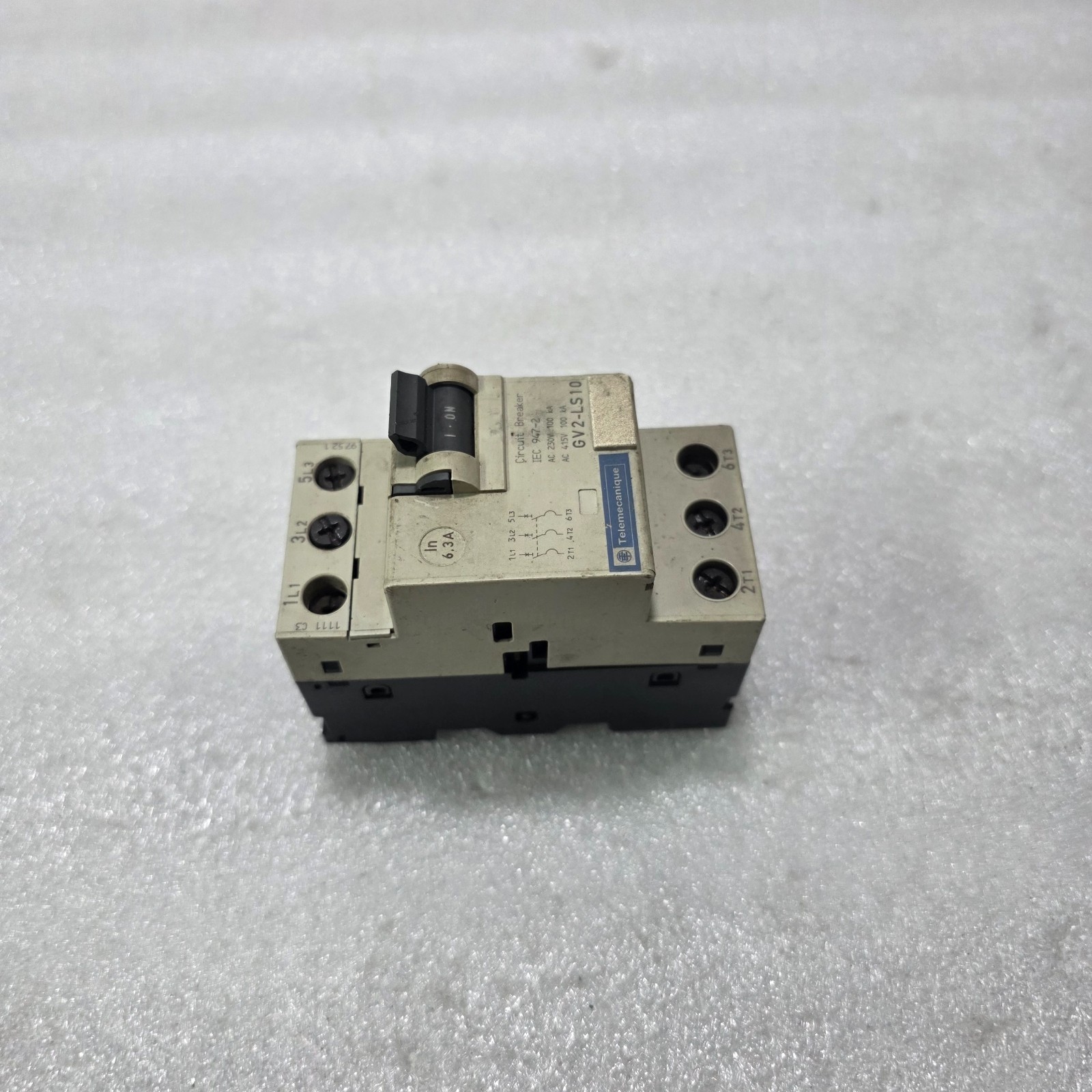 TELEMECANIQUE GV2-LS10 MOTOR CIRCUIT BREAKER 6.3A 690V 100KA IEC 947-2 - Image 2