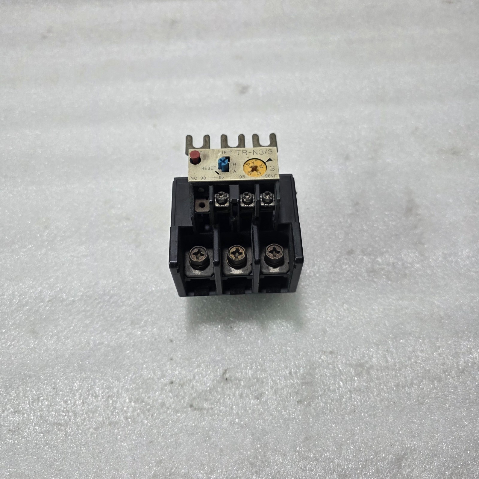 FUJI ELECTRIC TR-3N/3 THERMAL OVERLOAD RELAY 34-50A 3 POLE TRIP CLASS 10