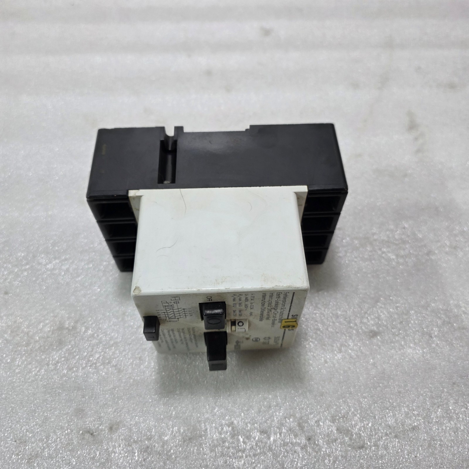 SIEMENS | EARTH LEAKAGE CIRCUIT BREAKER (ELCB / RCD) | 5SZ6673 - Image 3