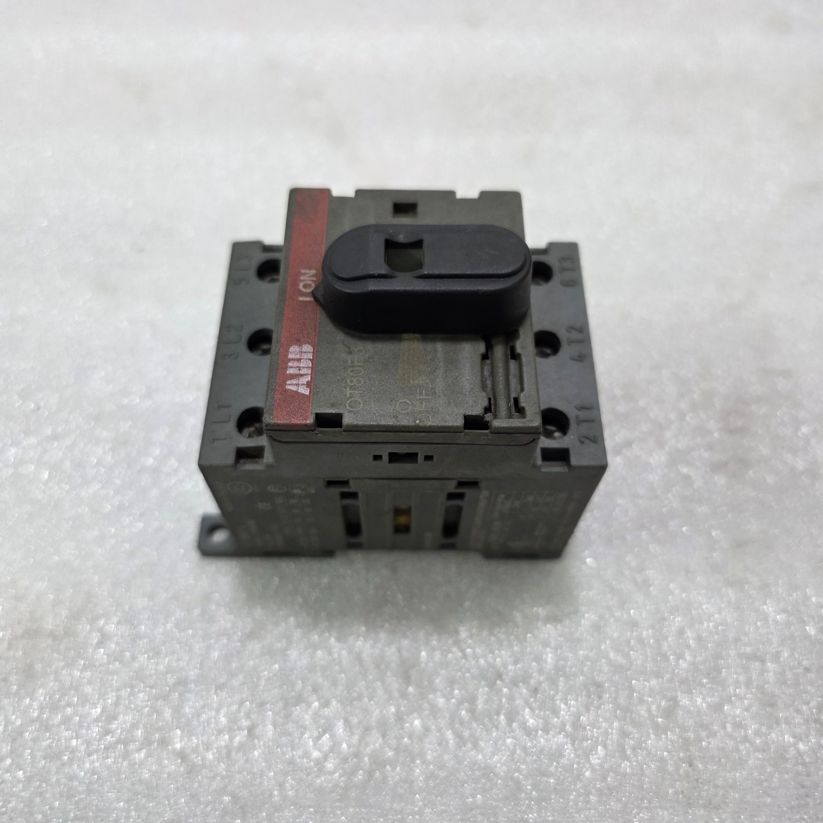 ABB | GENERAL PURPOSE SWITCH / LOAD DISCONNECTOR | OT80F3 - Image 2