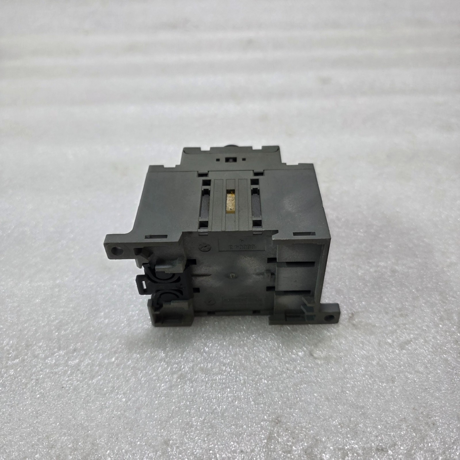 ABB | GENERAL PURPOSE SWITCH / LOAD DISCONNECTOR | OT63F3 - Image 5