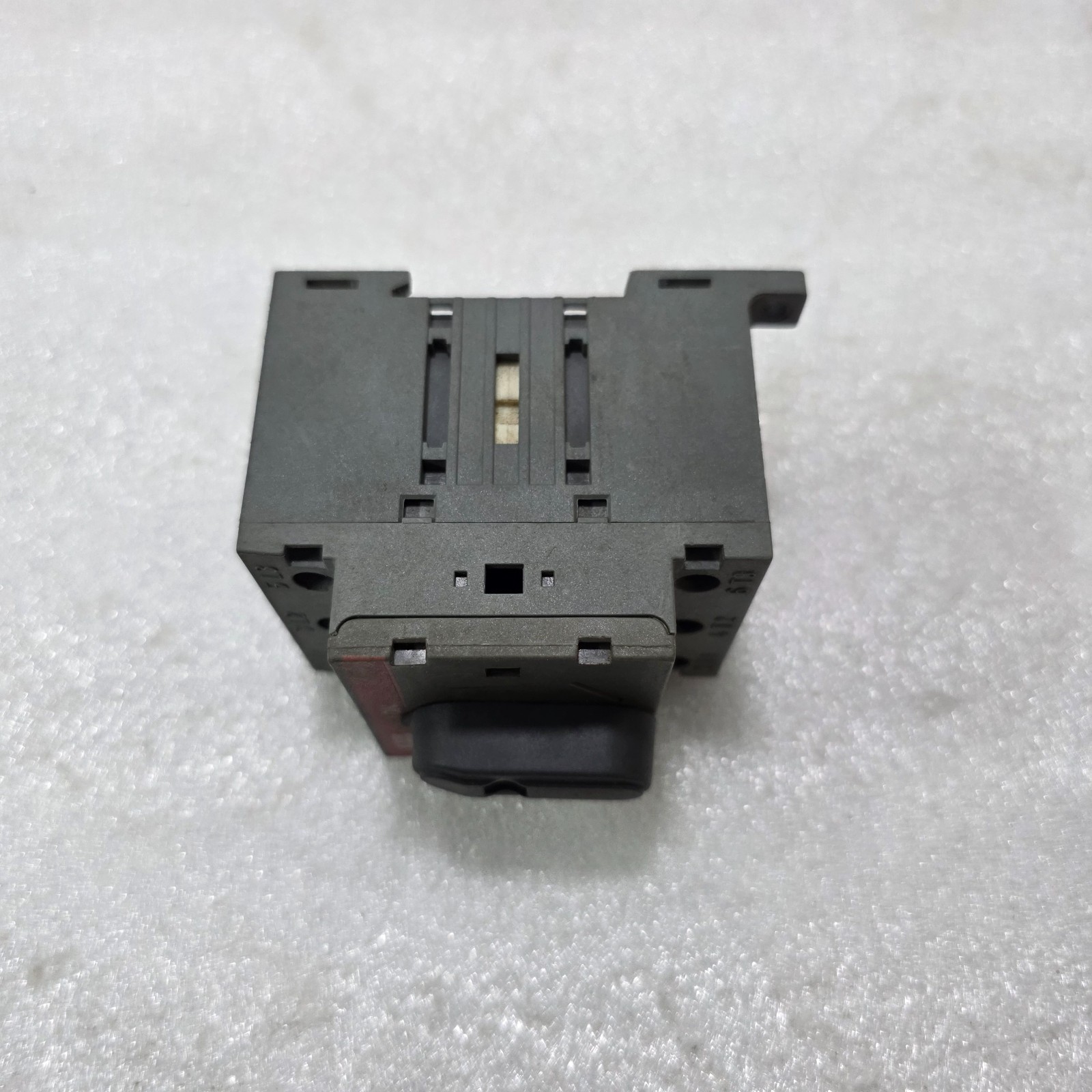 ABB | GENERAL PURPOSE SWITCH / LOAD DISCONNECTOR | OT80F3 - Image 5