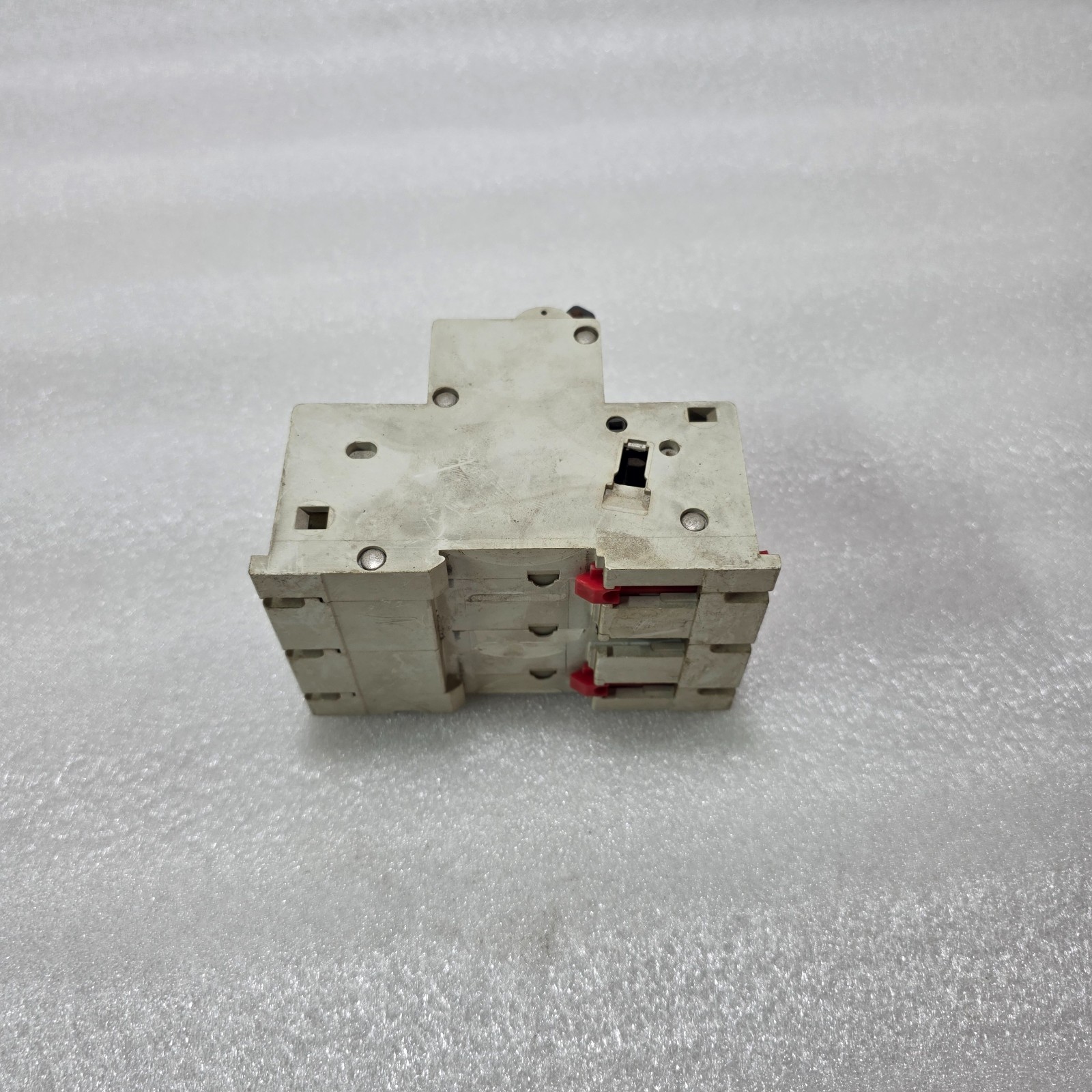 MERLIN GERIN MULTI9 C10C 3P 100A TYPE U 380V 10KA MCB MINIATURE CIRCUIT BREAKER - Image 4