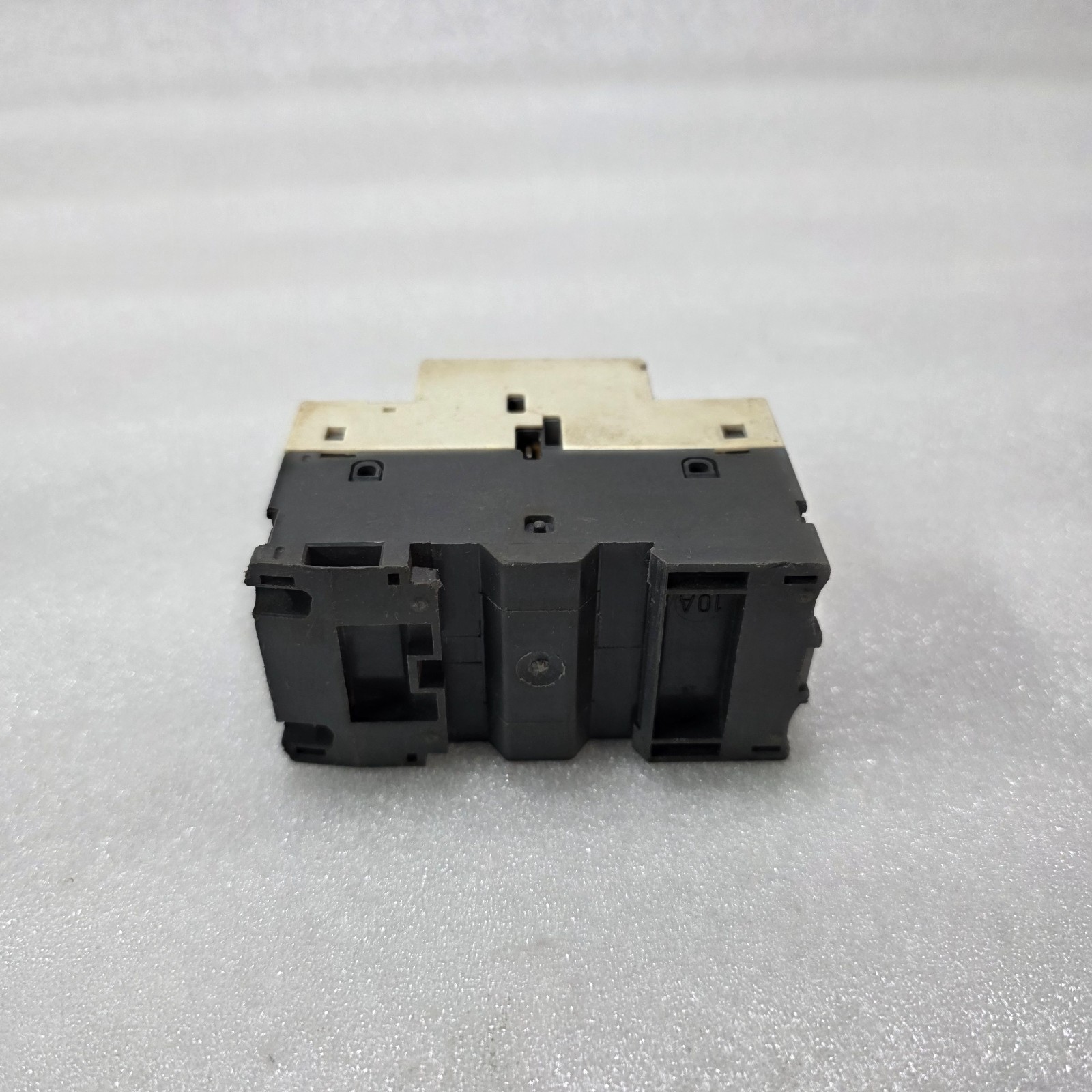 TELEMECANIQUE GV2-RT20 MOTOR CIRCUIT BREAKER 13-18A 400V IEC/EN60947 - Image 4