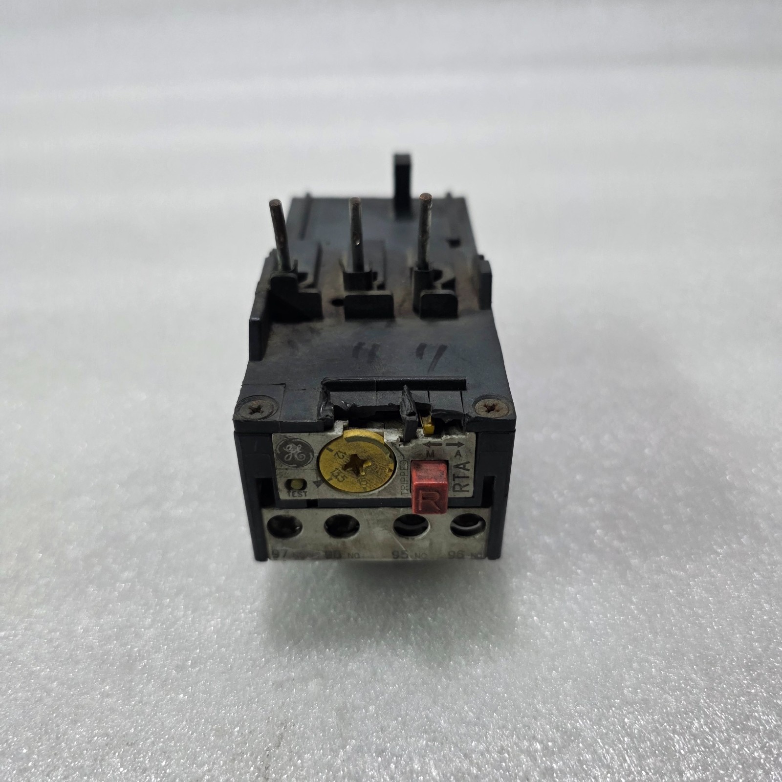 GE RTA1R THERMAL OVERLOAD RELAY 12-15A WITH AUXILIARY CONTACT MODULE 690V - Image 6