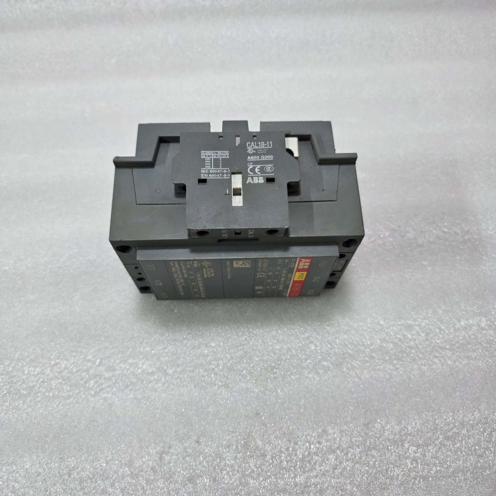 ABB A185-30 AC CONTACTOR 185A 275A 690V + CAL18-I1 AUX CONTACT IEC60947 - Image 3